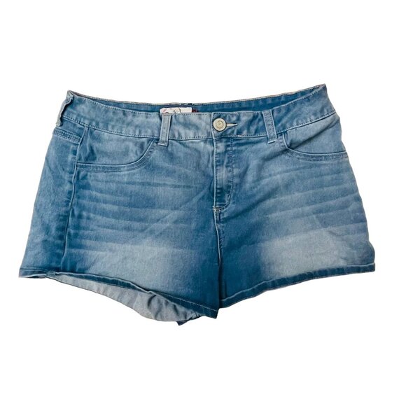 SO Womens Midi Shorts Denim Light Wash Size 15 - Picture 1 of 8